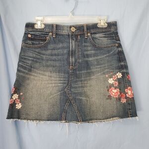 Express Grunge Denim Mini Skirt Embroidered Flowers Original Fringy Hem Size 6